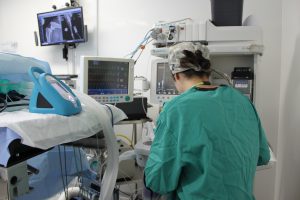 anaesthetic doctor in surgery